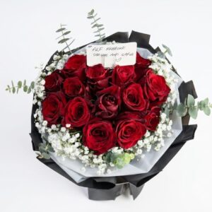 17pcs red roses with accessories and msg card