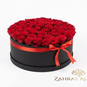 101 red roses arangment inside the round box